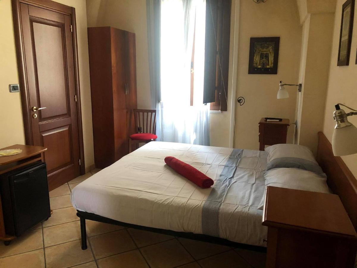 Mini Hotel Peperoncino Palace 2 راكالي المظهر الخارجي الصورة